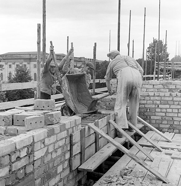 DDR - Wiederaufbau Berlin 1960er