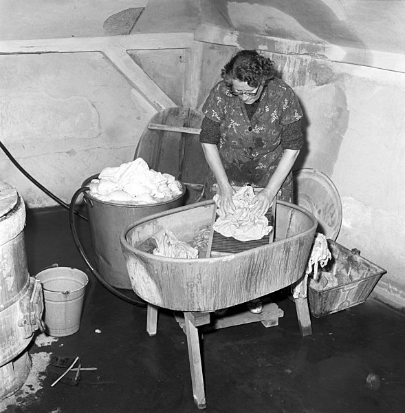 DDR - Waschküche um 1960