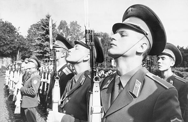 DDR, historisch, Militär, Alliierte in Deutschland,  alliierte Streitkräfte...