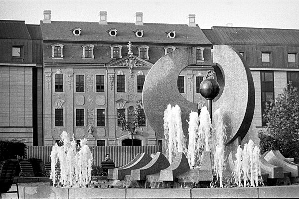 Dresden, historisch, Hotel Bellevue.  Eröffnung am 7. März 1985...