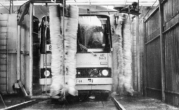 DDR, Sachsen, historisch, Verkehr, Kfz / Auto, Waschanlagen: Dresden...