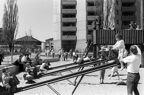 DDR - Berlin Ernst-Thälmann-Park