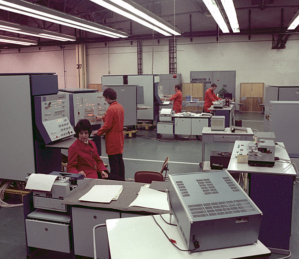 DDR - VEB Robotron, Großrechner
