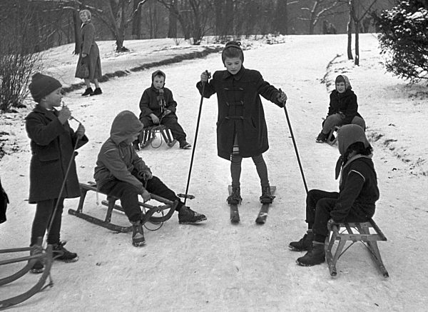 GDR - Skiier 1960