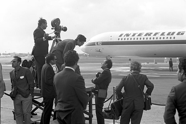 Historical Cuba - State visit Honecker 1974 - Leave-taking