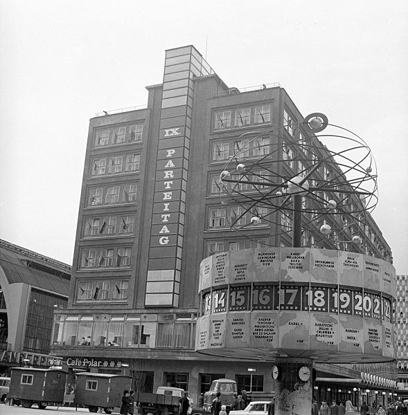 DDR - Propaganda zum IX. Parteitag der SED 1976