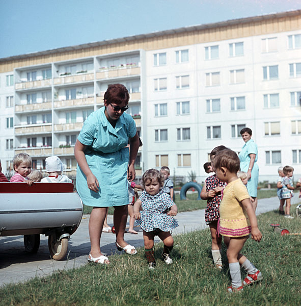 DDR - Kindergarten Halle-Neustadt 1969
