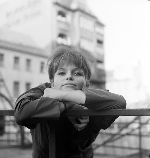 Portrait Angelica Domröse in Berlin, der ehemaligen Hauptstadt der DDR, Deutsche Demokratische Republik