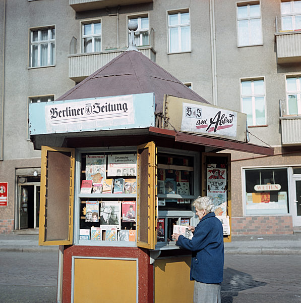 DDR - Zeitungskiosk 1967
