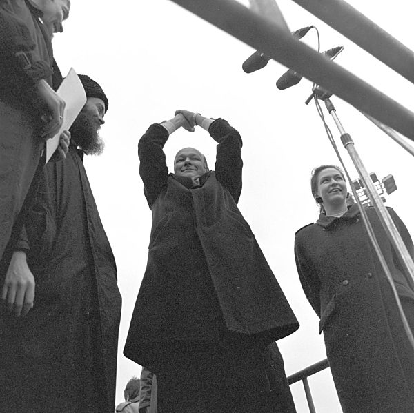 Der ehemalige Regierende Bürgermeister von Berlin Walter Momper in Berlin