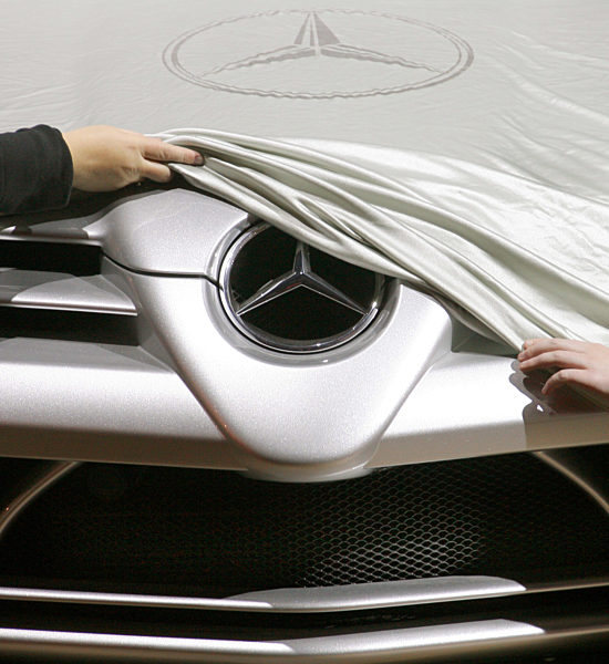 Ein McLaren-Mercedes SLR wird am Freitag (07.09...