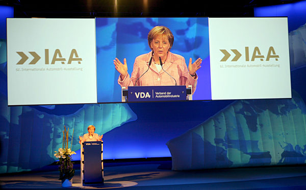 Bundeskanzlerin Angela Merkel (CDU) hält am Donnerstag (13.09...