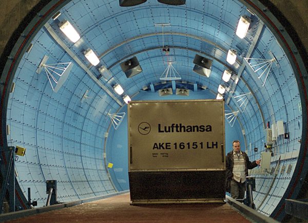Neue Simulationskammer auf dem Rhein-Main-Flughafen
