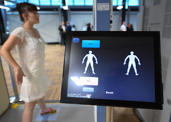 Zusätzliche Kontrollspuren am Frankfurter Flughafen