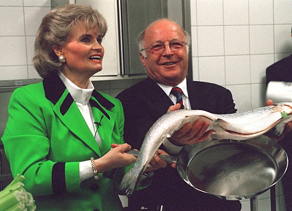 Bundesarbeitsminister Blüm wurde "Küchenmann des Jahres"