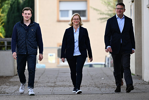 Landtagswahl Hessen - Stimmabgabe Raab-Rhein