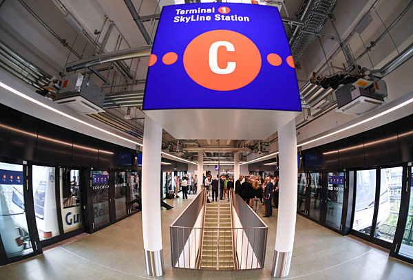 Fraport eröffnet neue Sky Line-Station