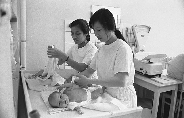 DDR - Praktikantinnen aus Vietnam