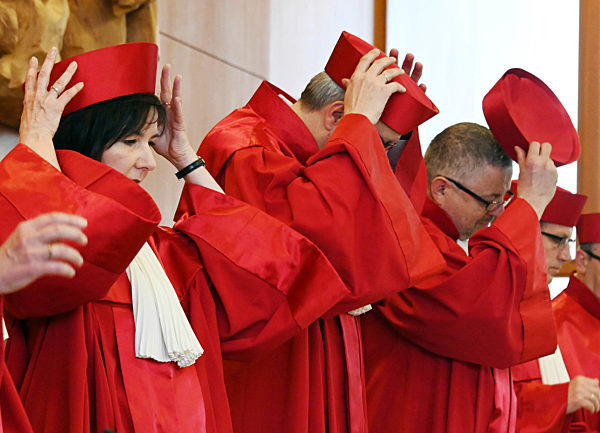 Bundesverfassungsgericht verhandelt über Sterbehilfe-Verbot