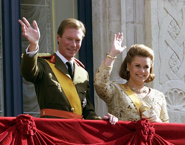 Neuer Luxemburger Großherzog Henri vereidigt