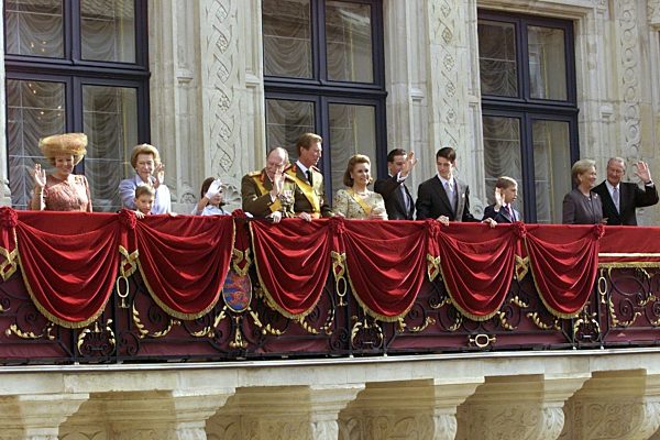 Neuer Luxemburger Großherzog Henri vereidigt