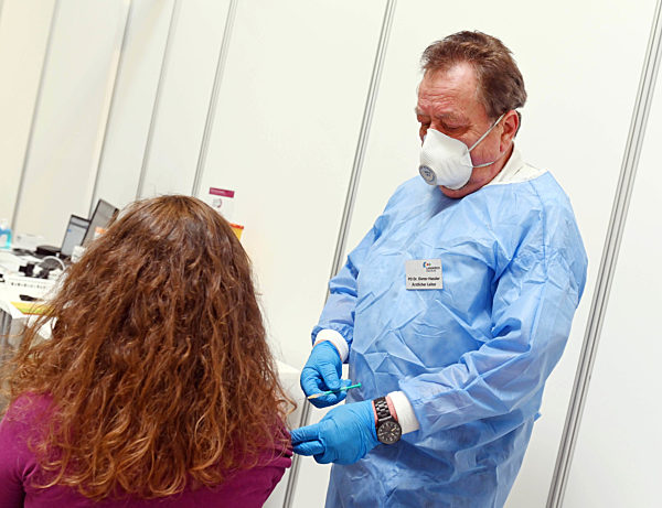 Corona Impf-Arzt Dieter Hassler