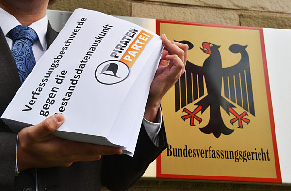 Sammel-Verfassungsbeschwerde gegen das Bestandsdatengesetz