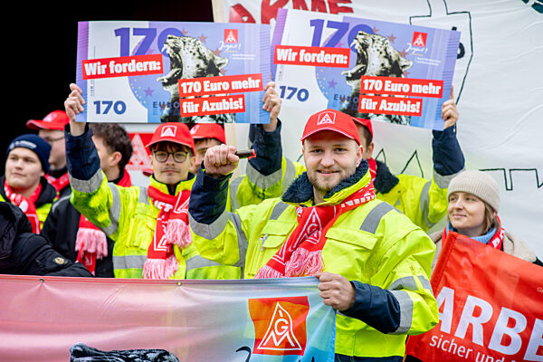 Warnstreiks in der Metall- und Elektroindustrie - Osnabrück