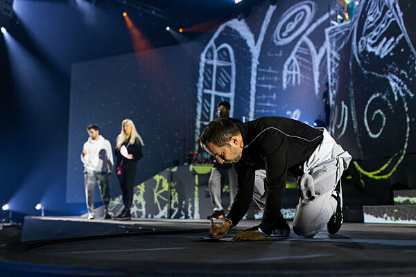 DJ Bobo feiert mit seiner neuen Tour 30-jährige Bühnenjubiläum