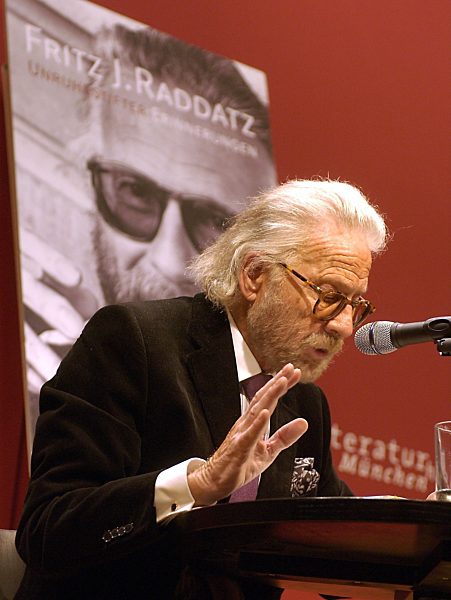 Fritz J. Raddatz liest im Literaturhaus, 2003