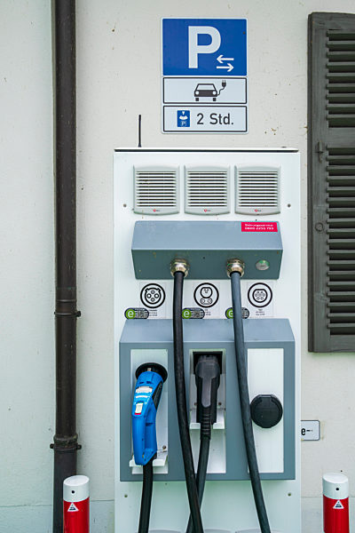 Ladestation am Wasserkraftwerk in Landsberg am Lech