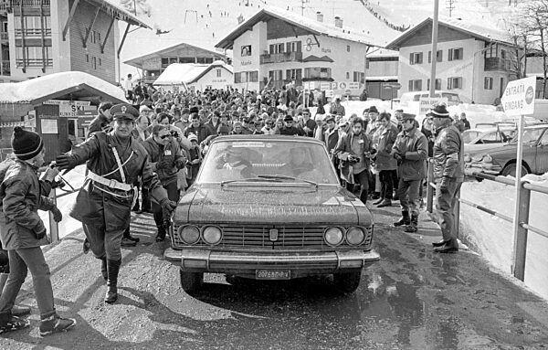 Journalisten und Fans bei der Alpinen Skiweltmeisterschaft, 1970
