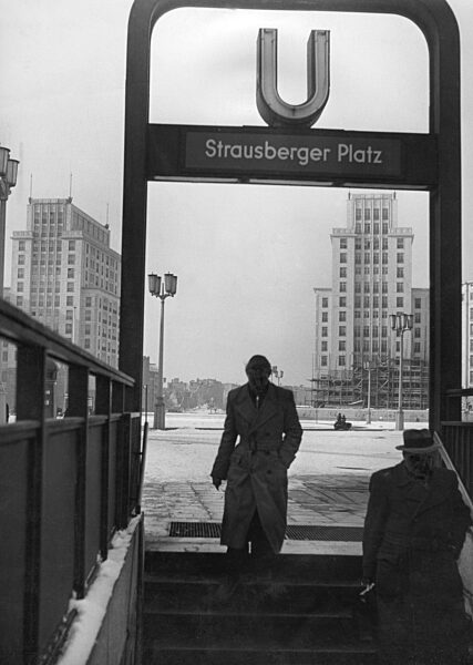 Strausberger Platz, 1955