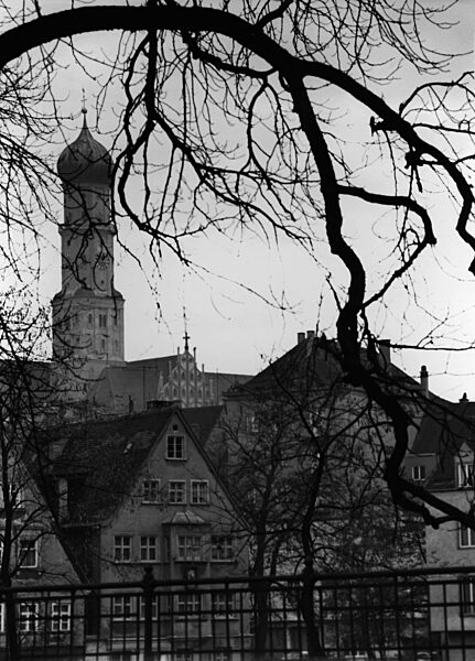 Blick auf die Basilika St. Ulrich und Afra in Augsburg