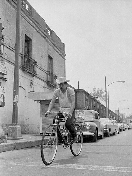 Wohn- und Geschäftshäuser in Mexico City, 1970