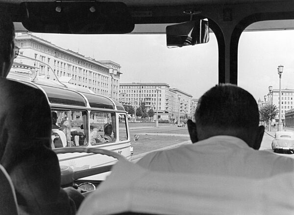 Die Stalinallee in Ostberlin