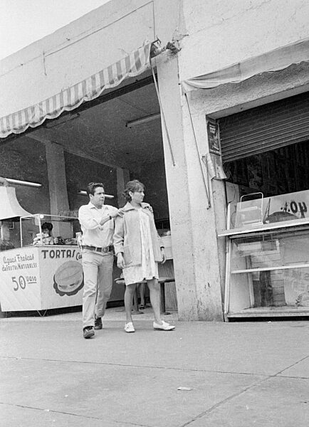 Straßenszene in Mexico City, 1970