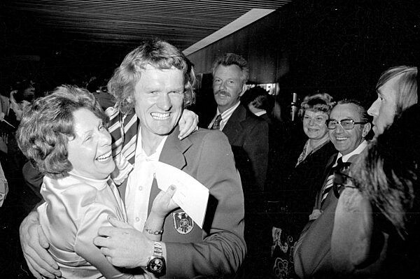 Sepp Maier bei der Feier zum WM Sieg in München, 1974