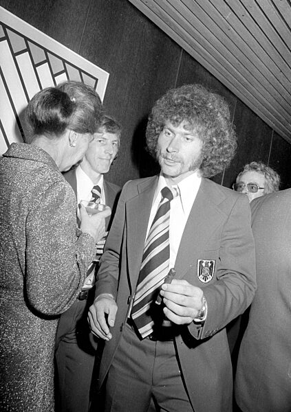 Paul Breitner bei der Feier zum WM Sieg in München, 1974