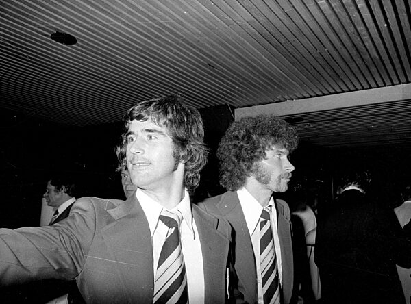 Gerd Müller und Paul Breitner bei der Feier zum WM Sieg in München, 1974