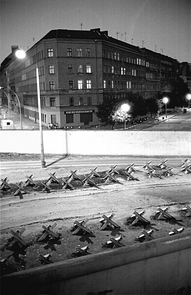 Sperranlagen an der Berliner Mauer