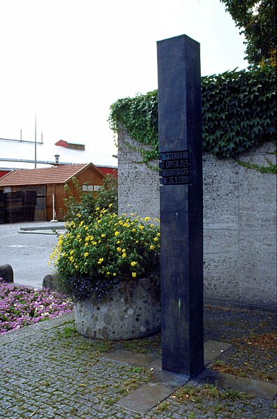 Denkmal für die Opfer des Bombenattentats von 1980 an der Theresienwiese