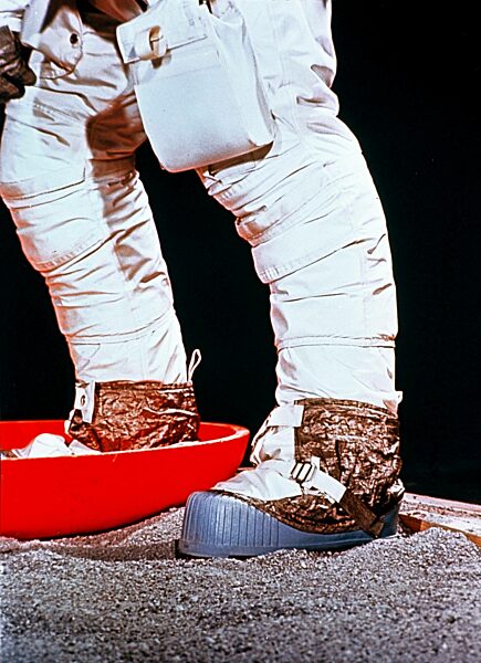 Moon boot