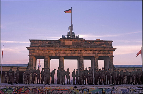 Maueröffnung in Berlfin, 1989