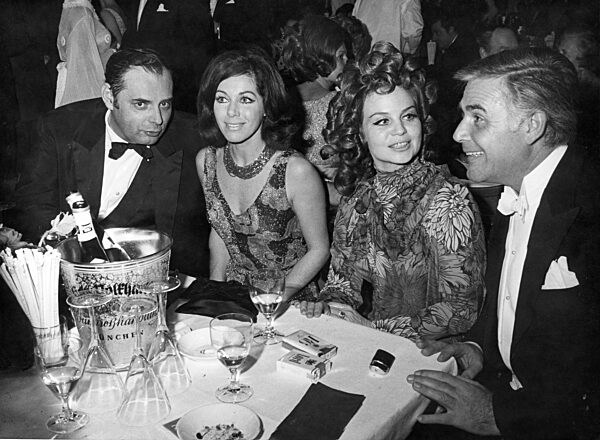 Viehöfer, Marianne Koch, Gundula und Joachim Fuchsberger, 1968