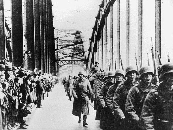 German troops occupy the Rhineland, 1936
