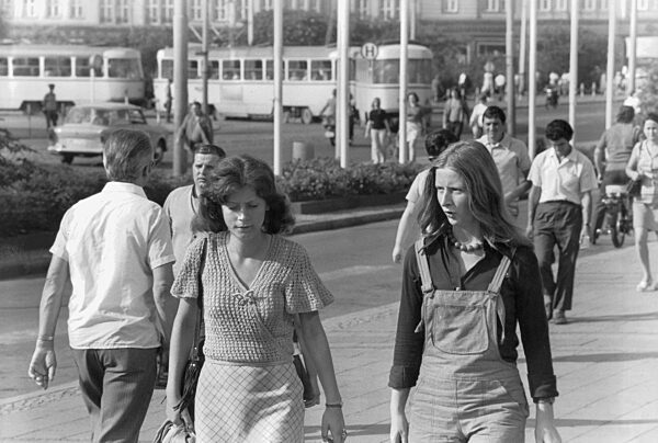 Youth in the GDR, 1973