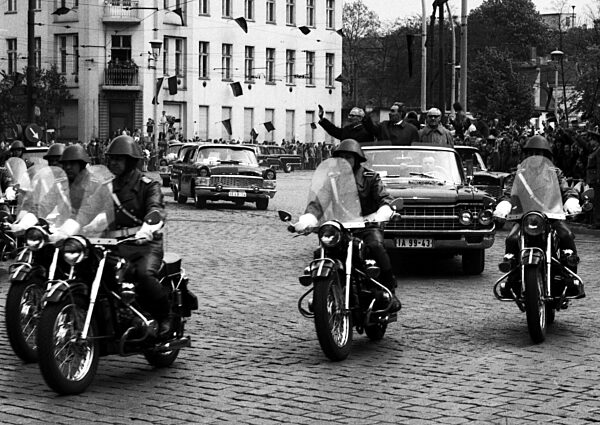 Erich Honecker, Leonid Breschnew und Willi Stoph in Ostberlin, 1973