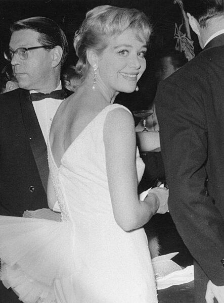 Dr. Reinuker and Hildegard Knef, 1957