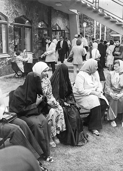 Migrant women at the opening of the Islamic community center in Munich, 1973